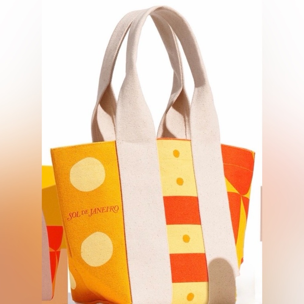 Sol de Janeiro Limited edition canvas “SOL TOTE”.